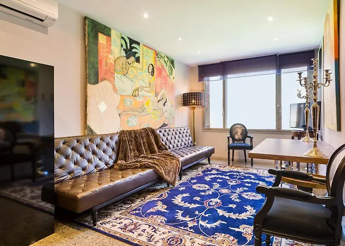 Luxury Two Bedrooms Apartment