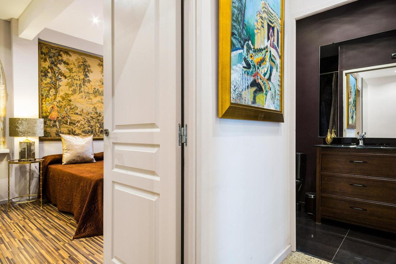 Luxury Two Bedrooms Apartment