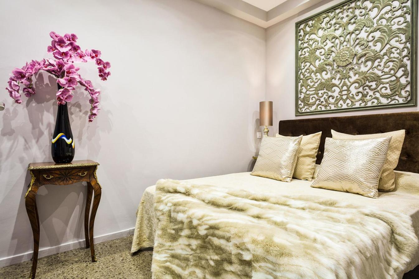 Luxury Two Bedrooms